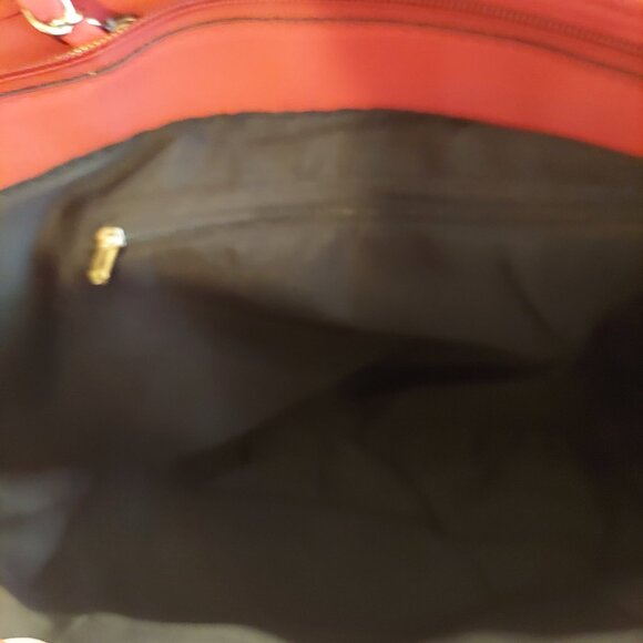 Red Canvas Tote Shoulder Bag w Gold Accented  Chain Straps - Picture 6 of 8